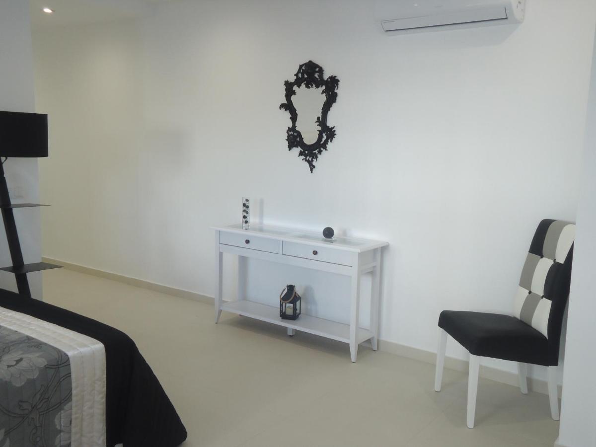 Vivenda L'Olivier Bed & Breakfast Quarteira Luaran gambar